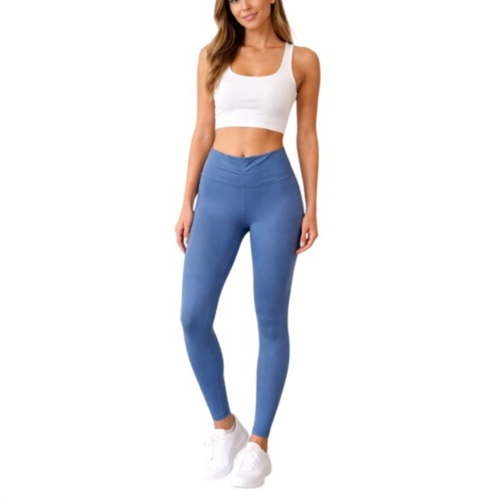Athleta Women's Baby Blue Accelerate High Waisted Capri Leggings Size‎ M